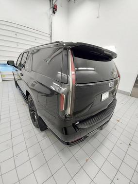 2023 Cadillac Escalade ESV Sport