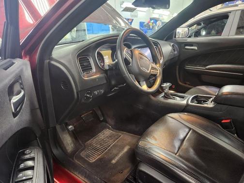 Octane Red Pearlcoat 2017 Dodge Charger SXT