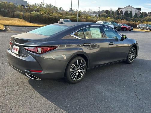 2025 Lexus ES 350 Base