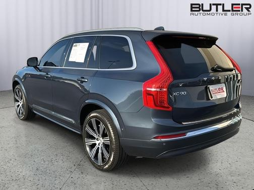 2023 Volvo XC90 B6 Ultimate 7-Seater