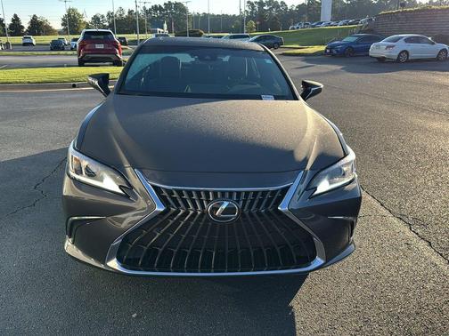 2025 Lexus ES 350 Base