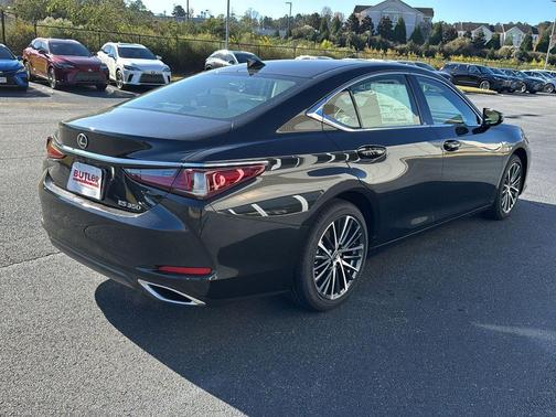 2025 Lexus ES 350 Base