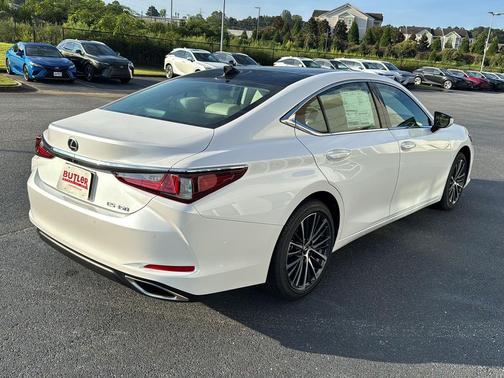 2025 Lexus ES 350 Base