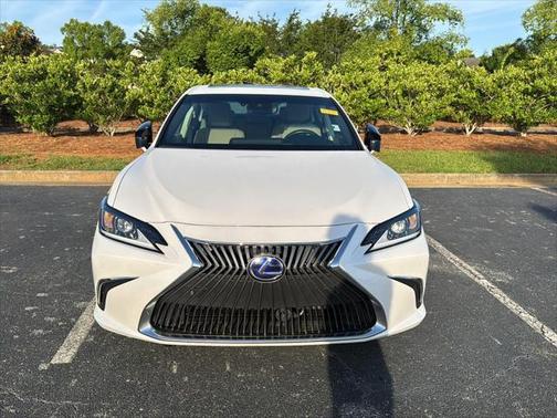 2021 Lexus ES 300h Base