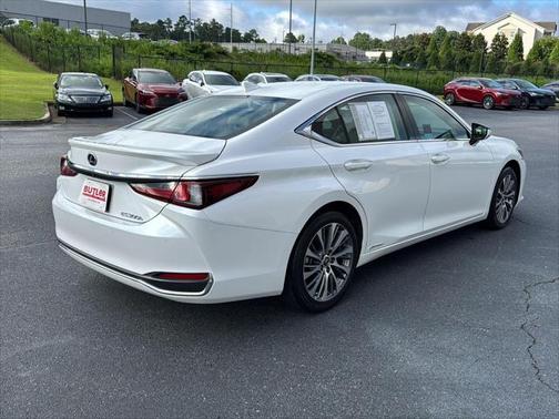2021 Lexus ES 300h Base