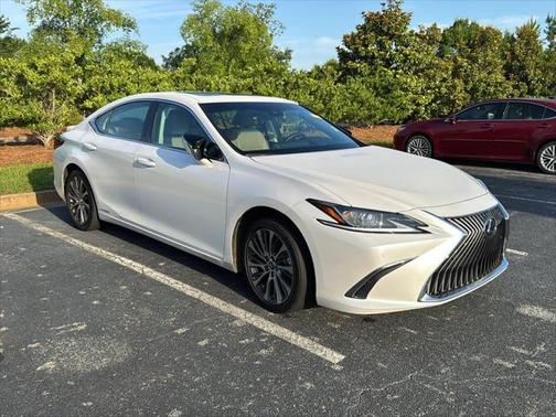 2021 Lexus ES 300h Base