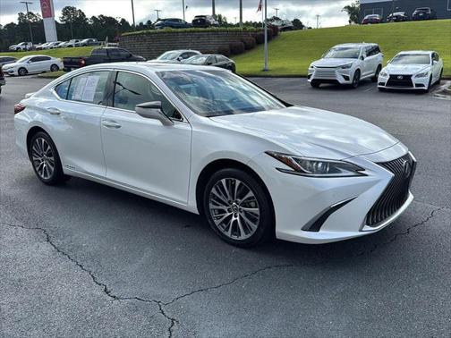 2021 Lexus ES 300h Base