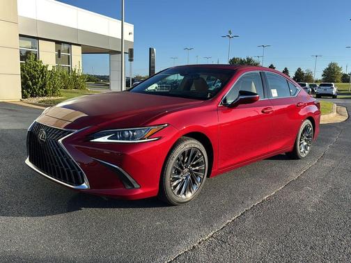 2025 Lexus ES 300h Luxury