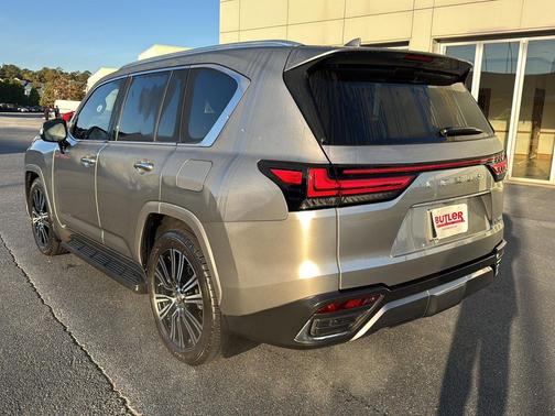2023 Lexus LX 600 Luxury