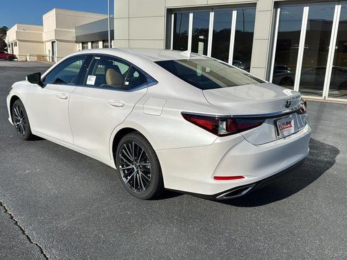 2025 Lexus ES 350 Base