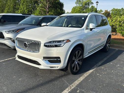 2024 Volvo XC90 B6 Ultimate Bright Theme 7-Seater