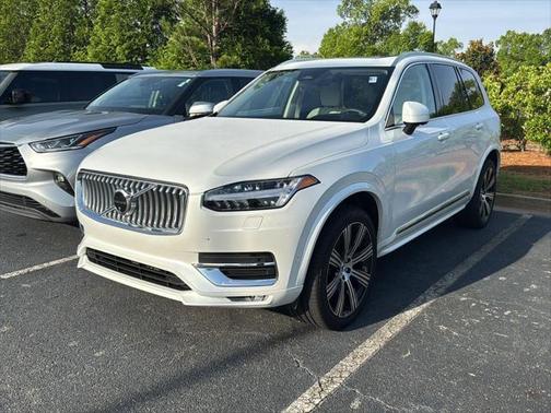 2024 Volvo XC90 B6 Ultimate Bright Theme 7-Seater