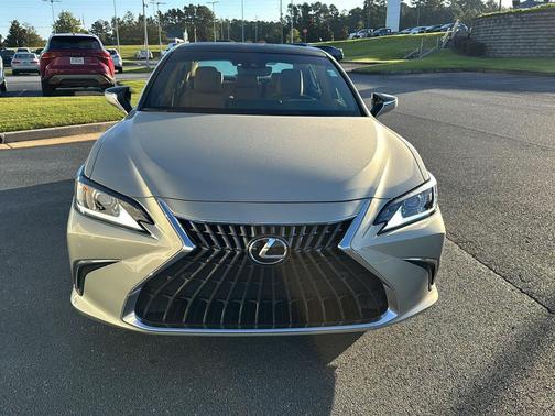 2025 Lexus ES 350 Base
