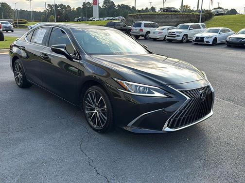 2024 Lexus ES 300h Base