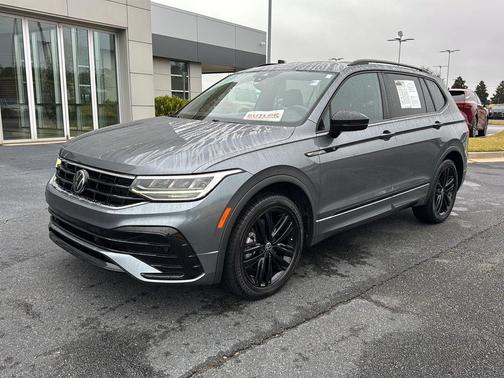 2022 Volkswagen Tiguan 2.0T SE R-Line Black