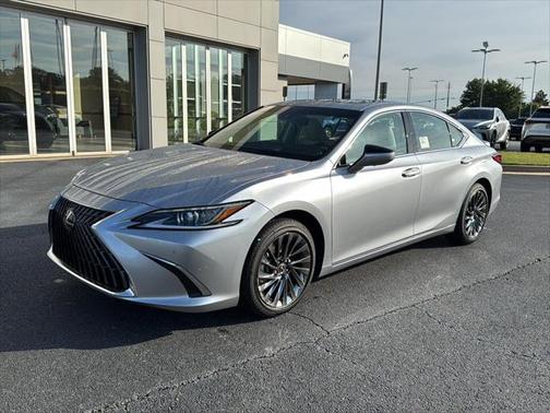2025 Lexus ES 300h Luxury