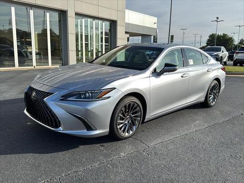 2025 Lexus ES 300h Luxury