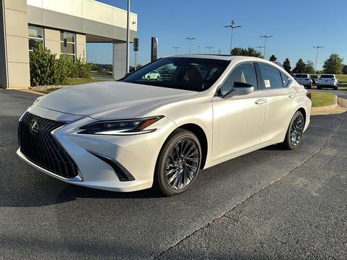 2025 Lexus ES 300h Ultra Luxury