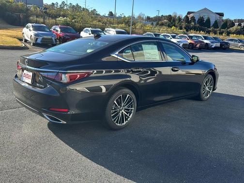 2025 Lexus ES 350 Base