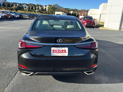 2025 Lexus ES 350 Base