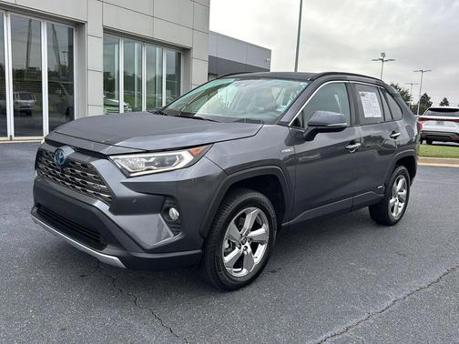 2021 Toyota RAV4 Hybrid SE