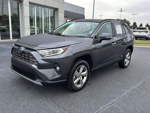 2021 Toyota RAV4 Hybrid SE