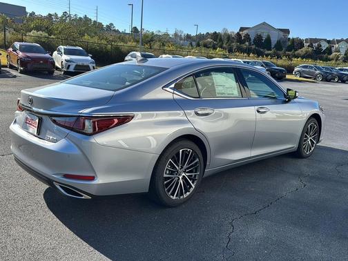 2025 Lexus ES 350 Base