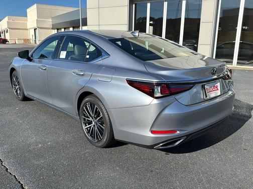 2025 Lexus ES 350 Base