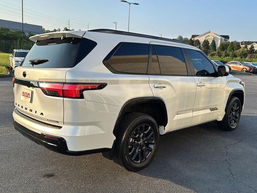 2025 Toyota Sequoia Platinum