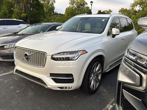 2018 Volvo XC90 T6 Inscription