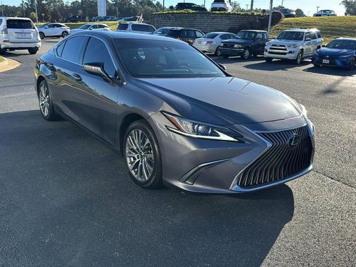 2021 Lexus ES 350 Base