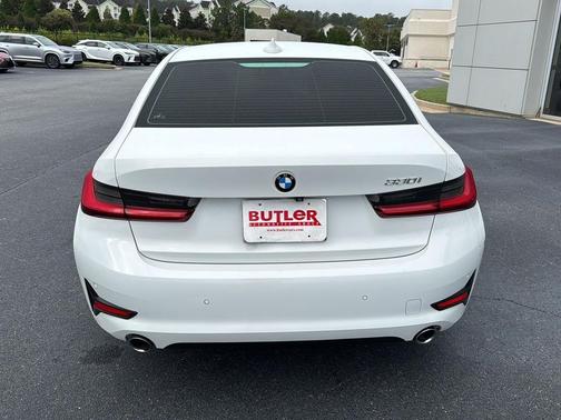 2019 BMW 330 330i