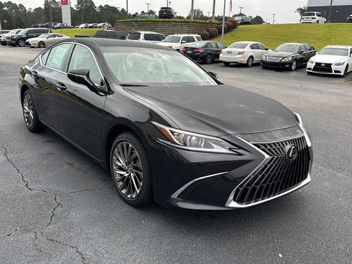 2025 Lexus ES 300h Luxury