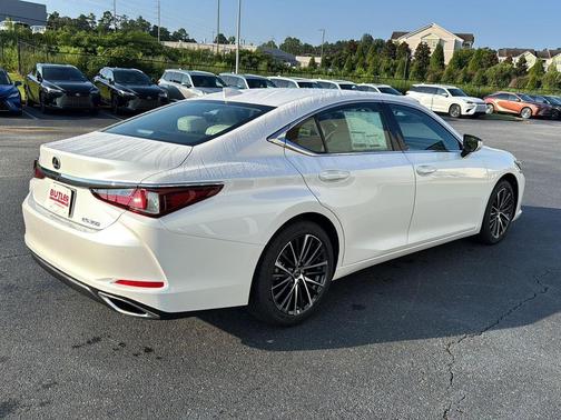 2025 Lexus ES 350 Base