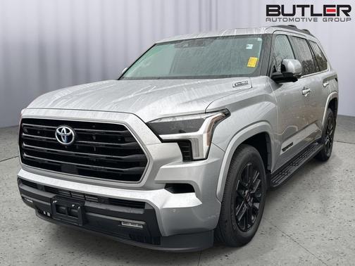 2024 Toyota Sequoia SR5