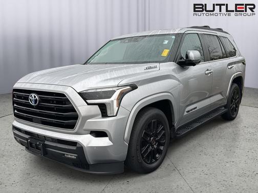 2024 Toyota Sequoia SR5