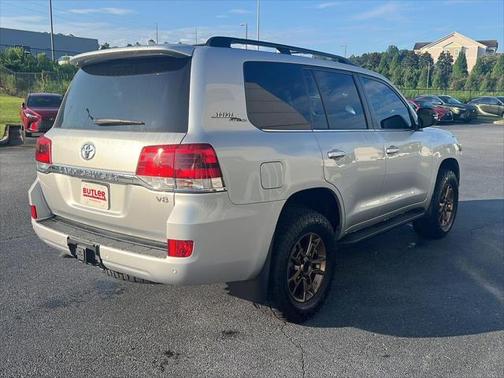 2021 Toyota Land Cruiser Base