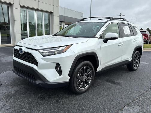 2024 Toyota RAV4 Hybrid XLE Premium