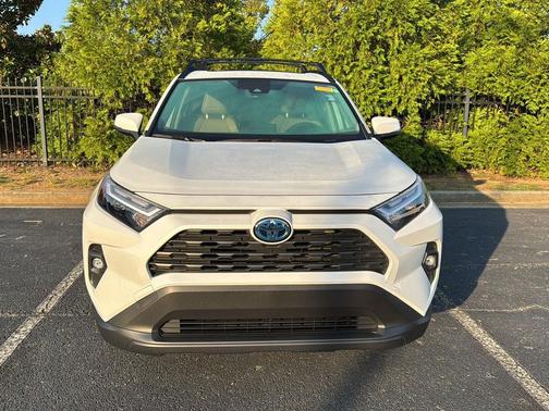 2024 Toyota RAV4 Hybrid XLE Premium