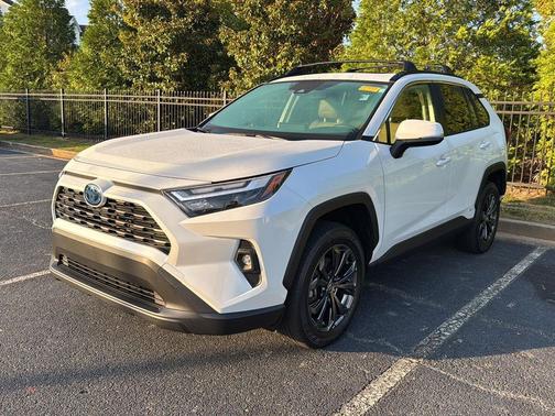 2024 Toyota RAV4 Hybrid XLE Premium