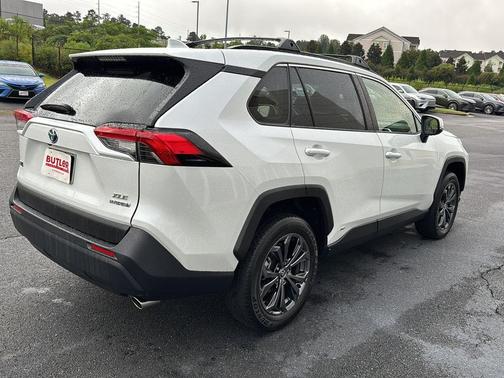2024 Toyota RAV4 Hybrid XLE Premium