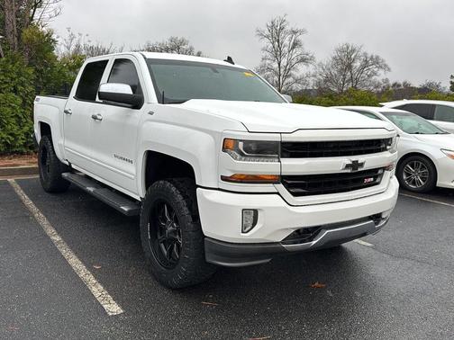 2017 Chevrolet Silverado 1500 2LT
