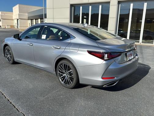 2025 Lexus ES 350 Base