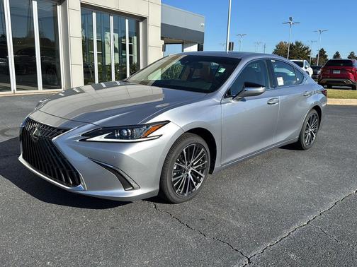 2025 Lexus ES 350 Base