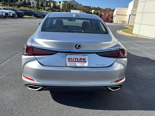 2025 Lexus ES 350 Base