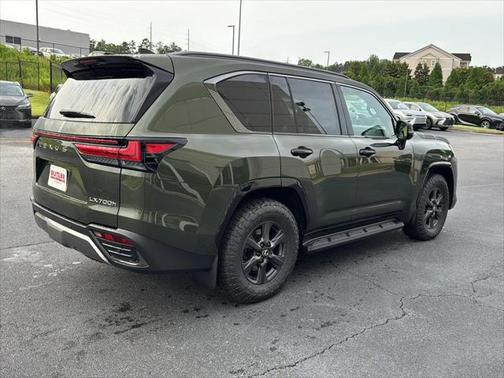2025 Lexus LX 700h Overtrail