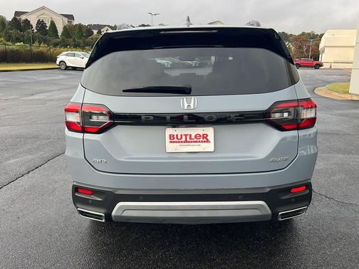 2023 Honda Pilot AWD Elite