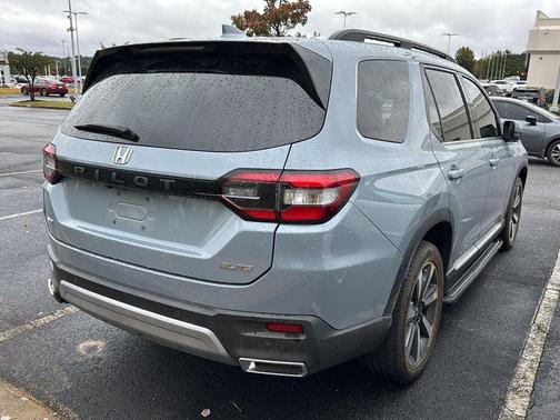 2023 Honda Pilot AWD Elite
