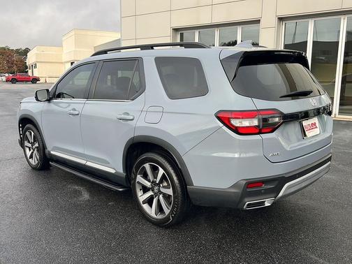 2023 Honda Pilot AWD Elite