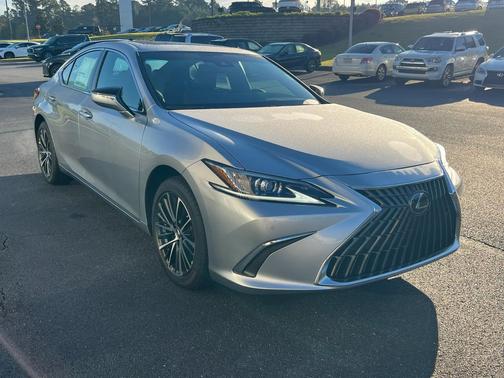 2025 Lexus ES 350 Base